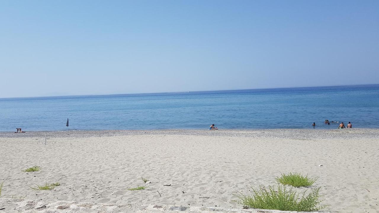 Appartamenti Vacanze Villa Meo 维拉弗兰卡·蒂雷纳 外观 照片