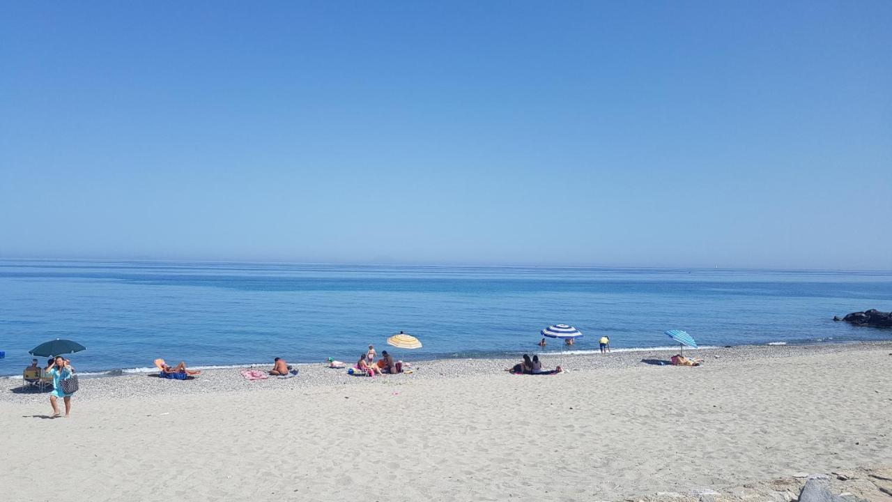 Appartamenti Vacanze Villa Meo 维拉弗兰卡·蒂雷纳 外观 照片