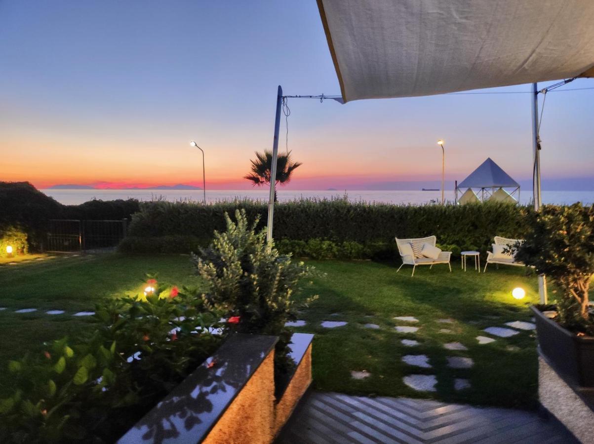 Appartamenti Vacanze Villa Meo 维拉弗兰卡·蒂雷纳 外观 照片