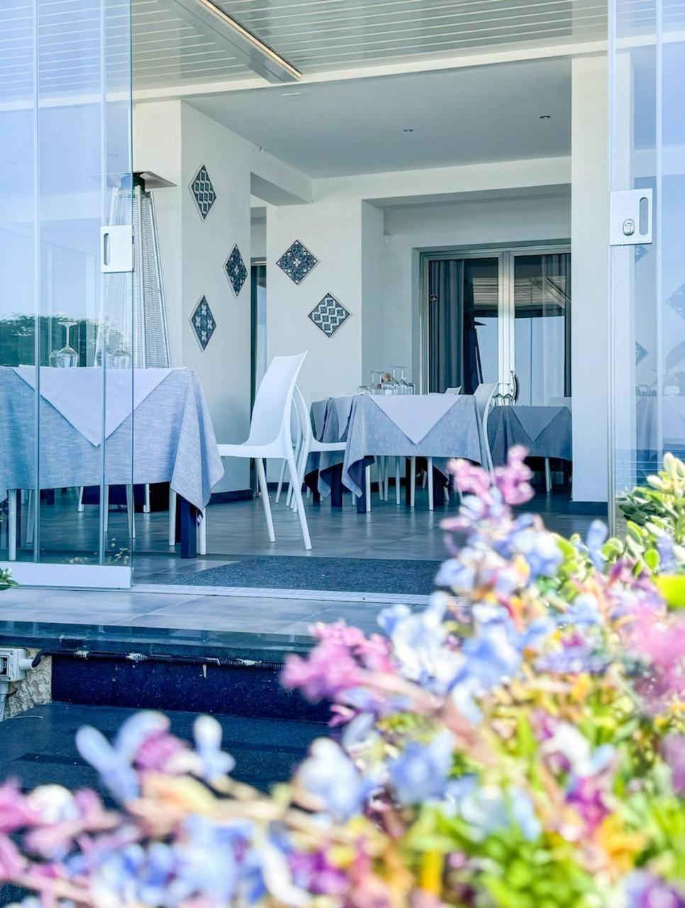 Appartamenti Vacanze Villa Meo 维拉弗兰卡·蒂雷纳 外观 照片