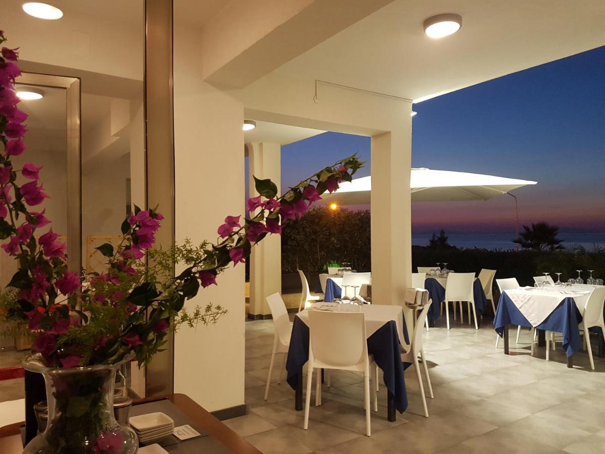 Appartamenti Vacanze Villa Meo 维拉弗兰卡·蒂雷纳 外观 照片
